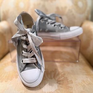 Converse Gray Sneakers with Ribbon Laces
